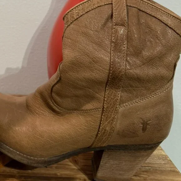 Frye Leather Cowboy Booties 7B | Western Ankle Boots | Distressed | Vintage - Picture 6 of 13